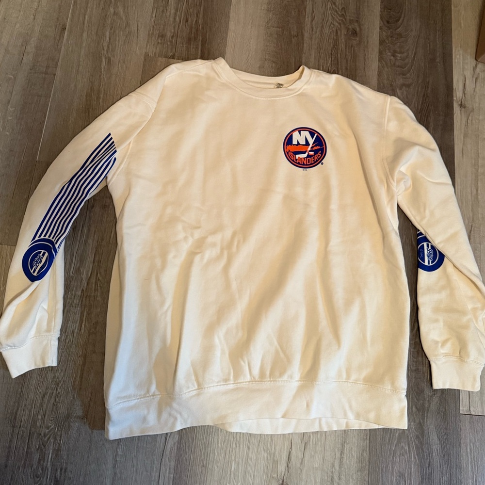 Blue 84 NHL Islanders Crewneck Sweatshirt Ringspun Ivory Sleeveshot Size 2XL NWT